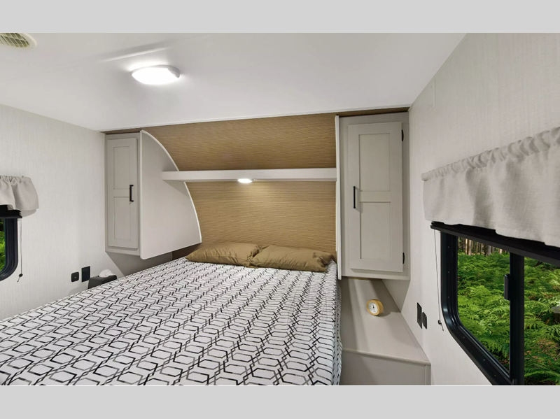 2024 Heartland Prowler 255BHX, $ 15,999