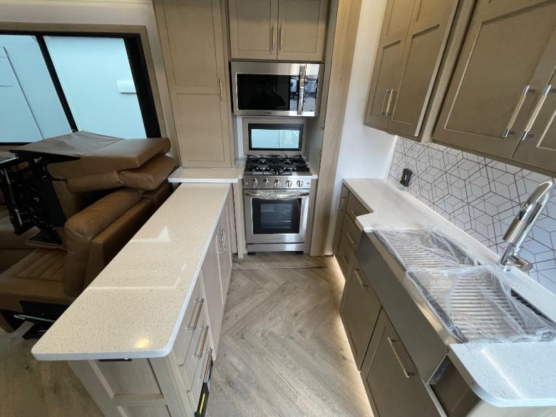 2026 Keystone Raptor 441HB, $ 189,173