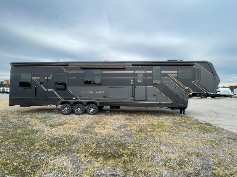 2026 Keystone Raptor 441HB, $ 189,173