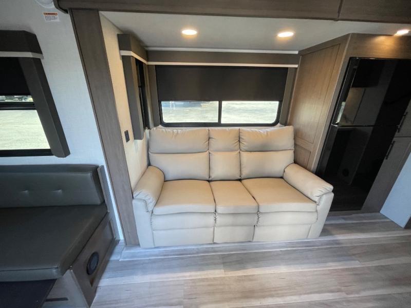 2026 Keystone Cougar Half-Ton (Fifth Wheel) 24RDS, $ 61,943
