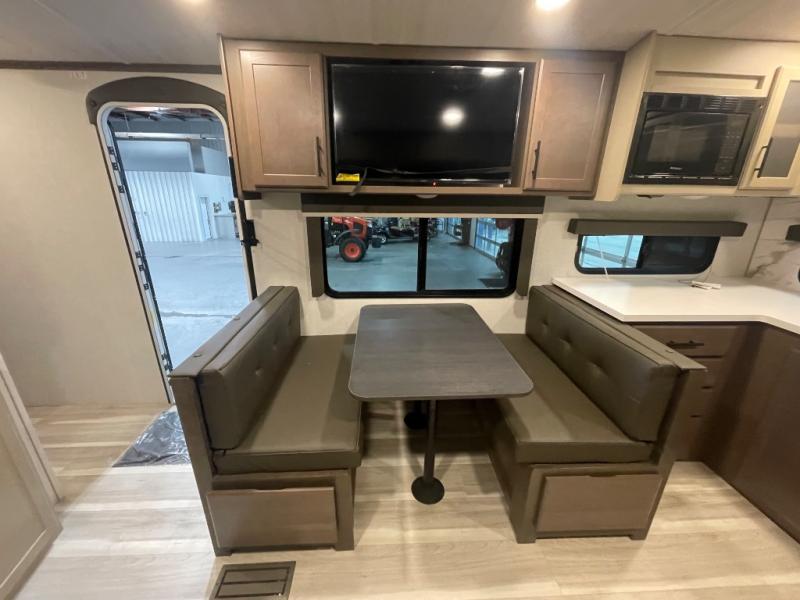 2026 Keystone Cougar Half-Ton (Travel Trailer) 25M, $ 55,202