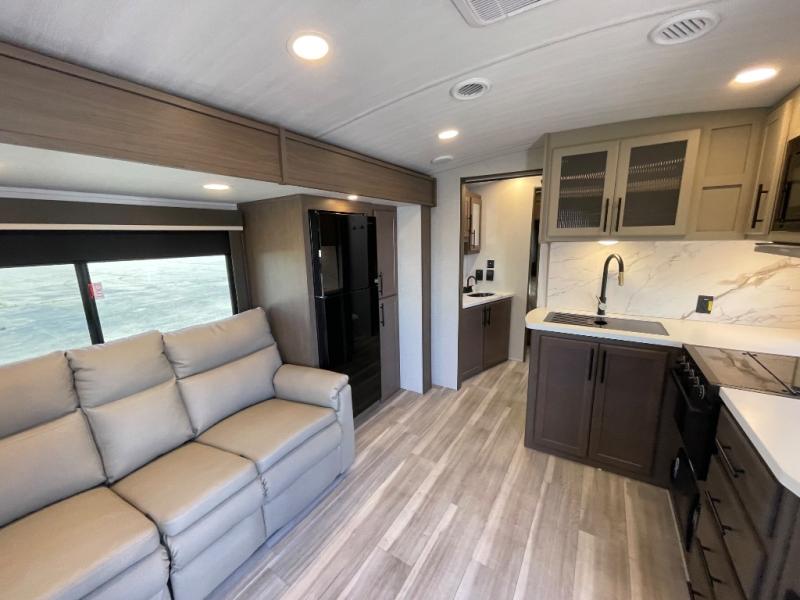 2026 Keystone Cougar Half-Ton (Travel Trailer) 25R, $ 55,352