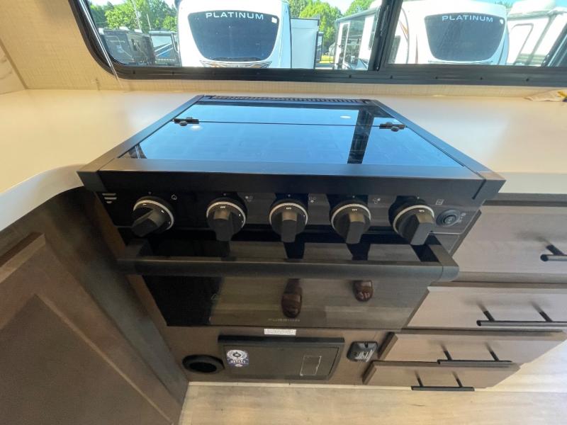2026 Keystone Cougar Half-Ton (Travel Trailer) 25R, $ 55,352