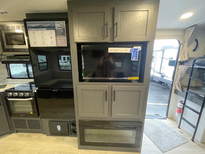 2026 Forest River Flagstaff Super Lite 27DBH, $ 51,265