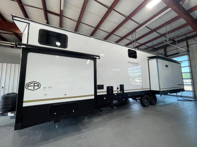 2026 Forest River Wildwood Grand Lodge 42DL, $ 94,666