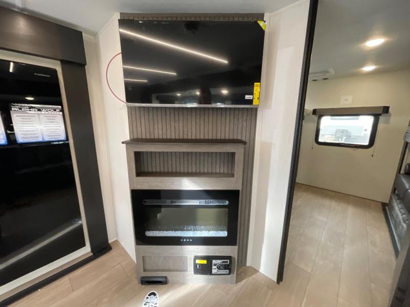2026 Forest River Cherokee Alpha Wolf 33BH, $ 67,328