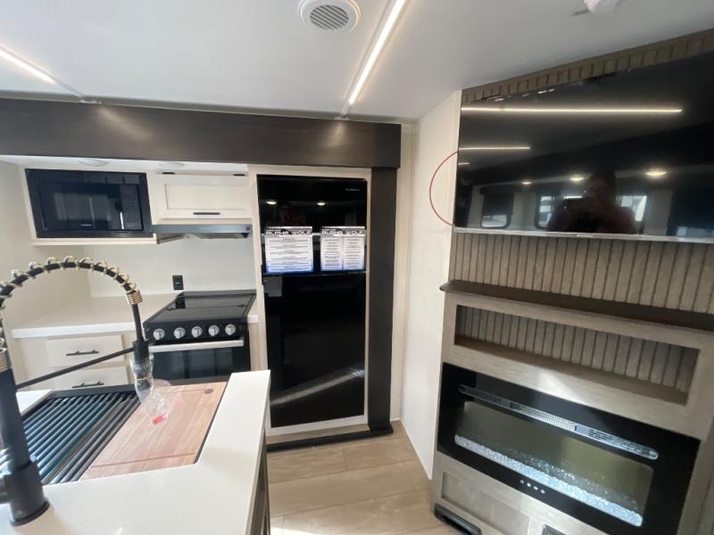 2026 Forest River Cherokee Alpha Wolf 33BH, $ 67,328