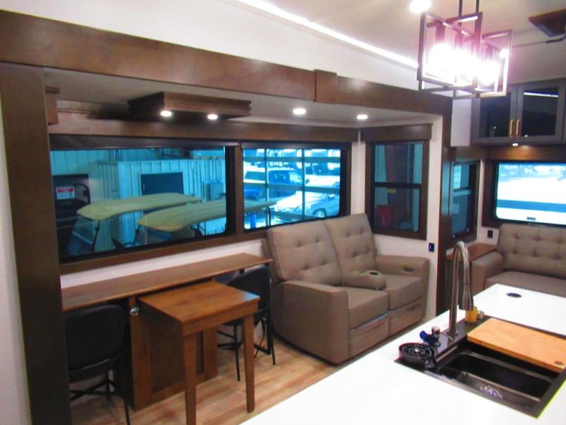 2026 Keystone Montana High Country 290RL, $ 105,661