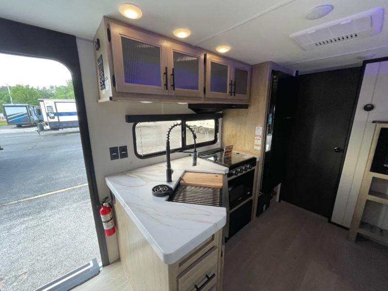 2026 Forest River Cherokee Grey Wolf Toy Haulers 2, $ 52,380