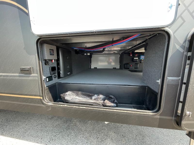 2025 Keystone Raptor 441, $ 119,990