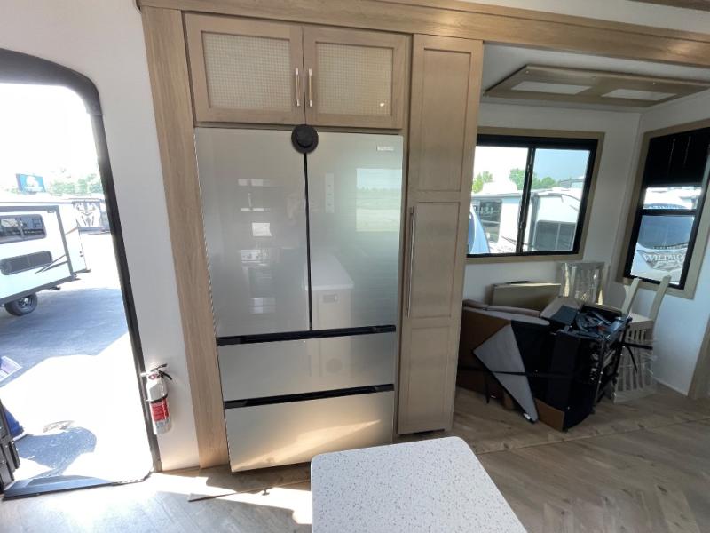 2025 Keystone Raptor 441, $ 119,990