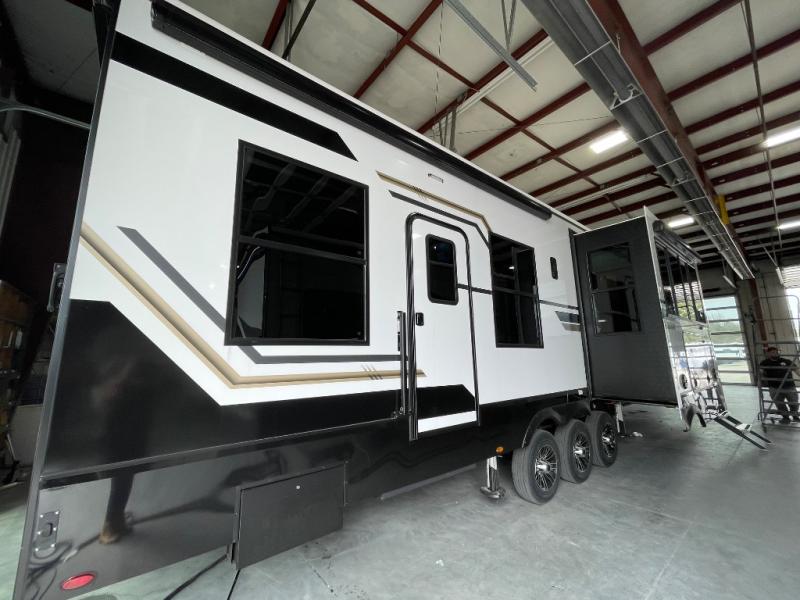 2025 Keystone Raptor 415, $ 112,990