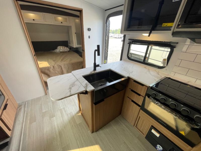2026 Keystone Passport Super Lite (East) 229BH, $ 39,436