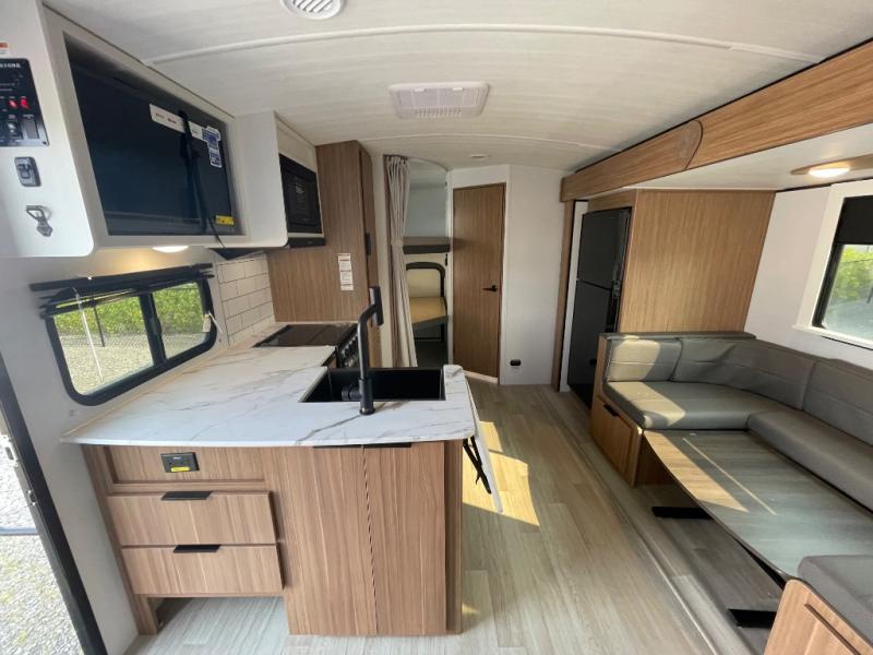 2026 Keystone Passport Super Lite (East) 229BH, $ 39,436