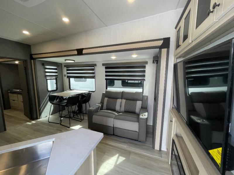 2025 Forest River Wildcat 41DREAM, $ 47,999