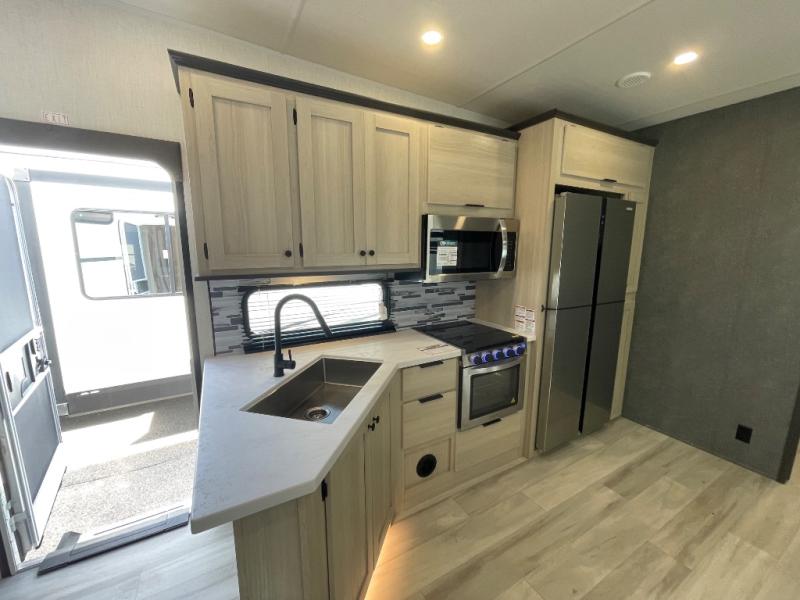 2025 Forest River Wildcat 41DREAM, $ 47,999