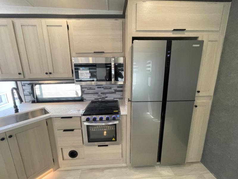 2025 Forest River Wildcat 41DREAM, $ 47,999