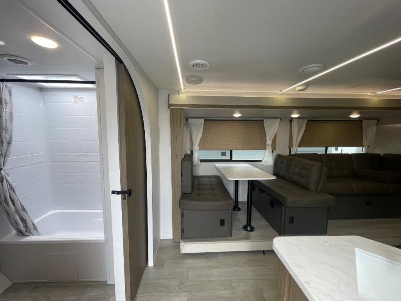 2025 Forest River Wildwood X-Lite 25ICE, $ 47,828