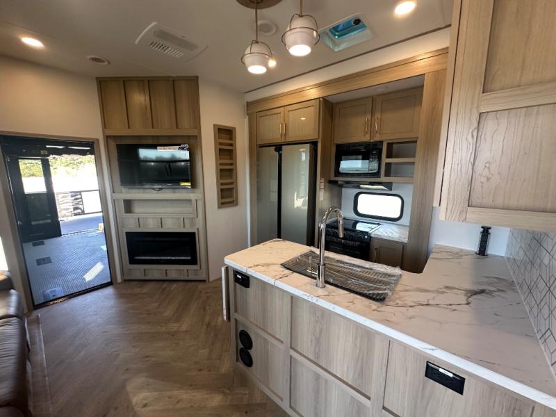 2026 Keystone Raptor Carbon Series (Fifth Wheel) 3, $ 120,339