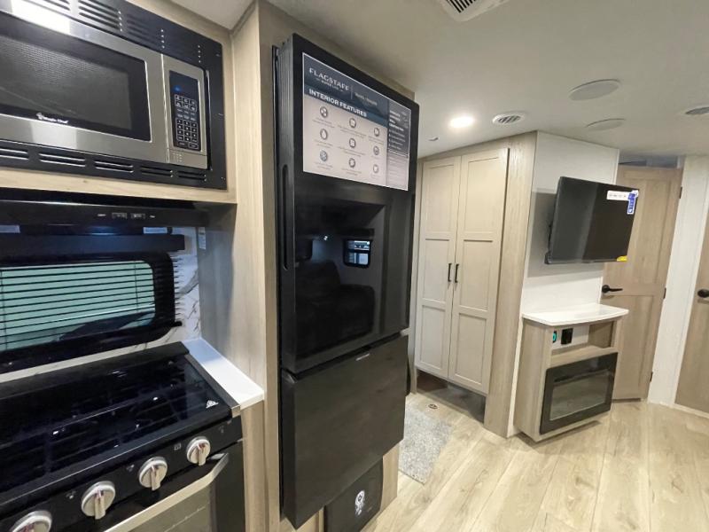 2026 Forest River Flagstaff Super Lite 26FKBS, $ 53,895