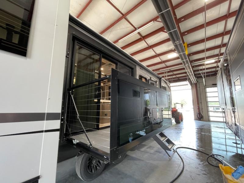 2025 Keystone Montana 3532SP, $ 84,995