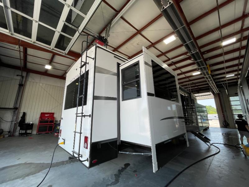 2025 Keystone Montana 3532SP, $ 84,995