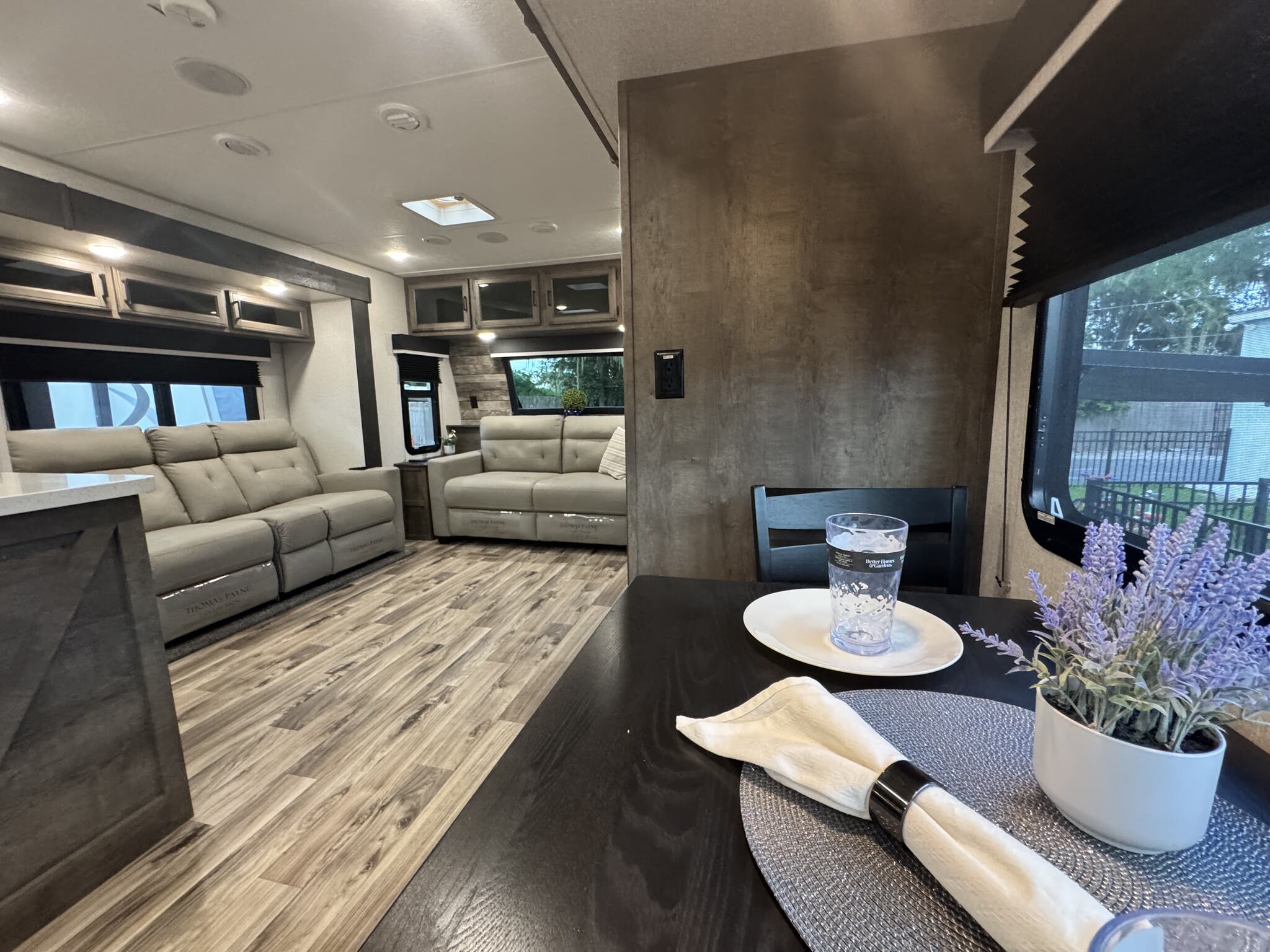 2022 Venture SportTrek Touring Edition STT333VMI, $ 37,800