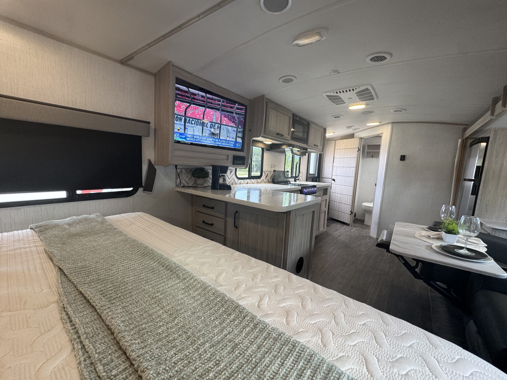 2022 Cruiser RV Twilight Signature TW2100, $ 19,995