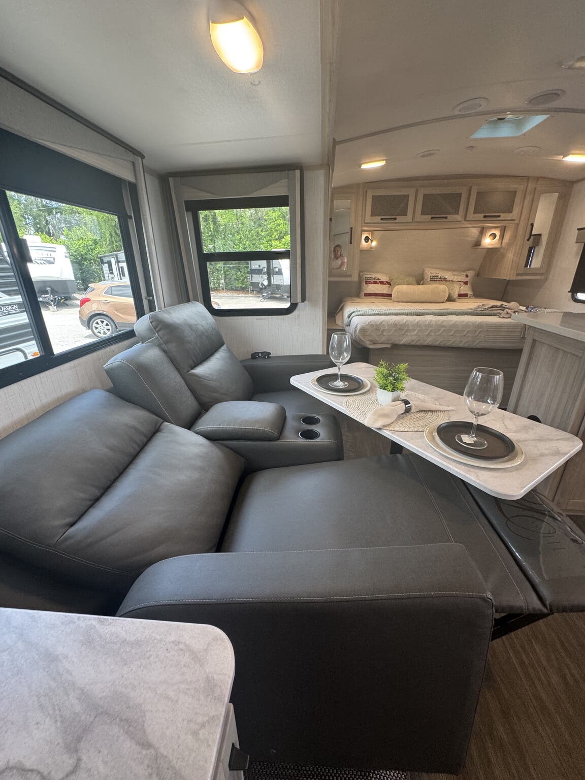 2022 Cruiser RV Twilight Signature TW2100, $ 19,995