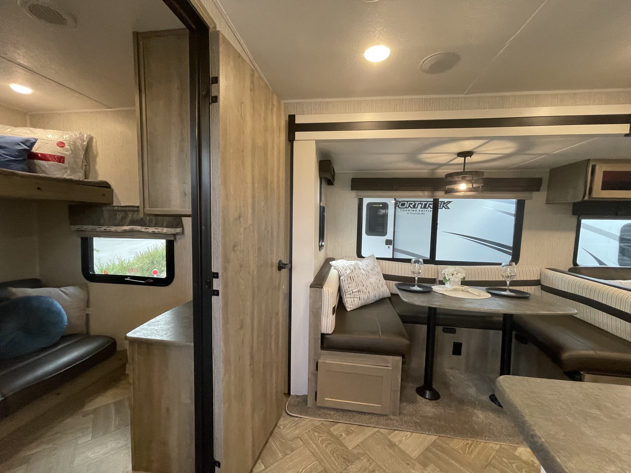 2022 Palomino Puma 28BHSS, $ 25,995