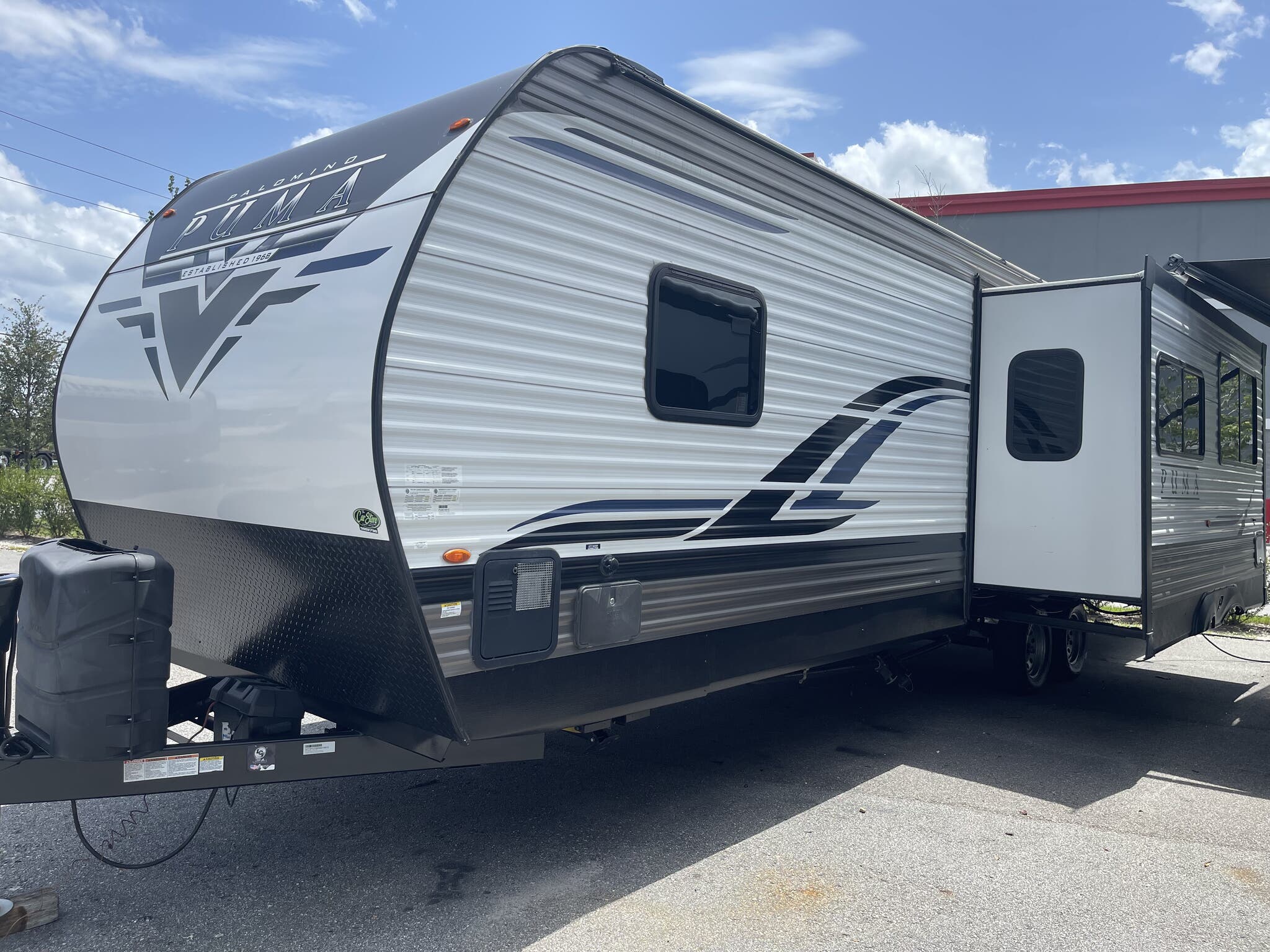 2022 Palomino Puma 28BHSS, $ 25,995