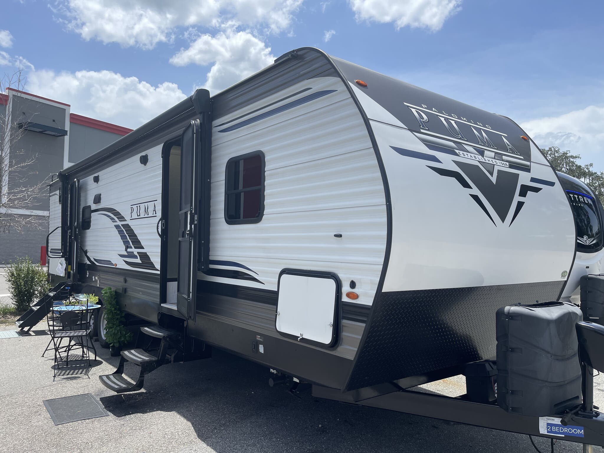 2022 Palomino Puma 28BHSS, $ 25,995