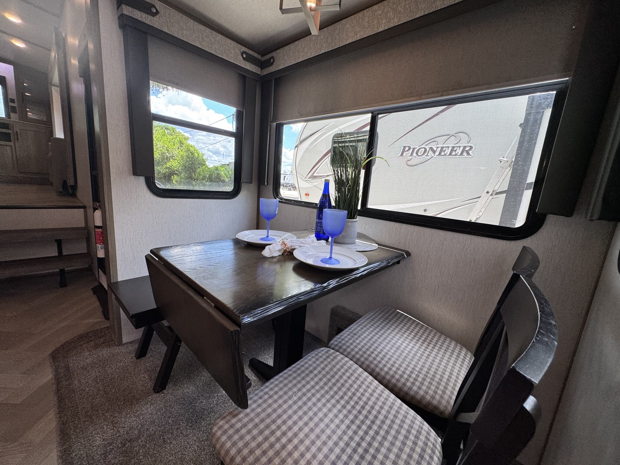 2022 Forest River Salem Hemisphere 378FL, $ 37,650