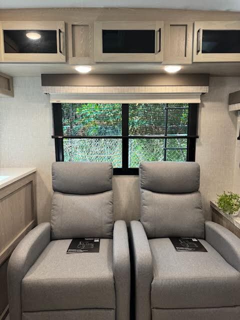 2022 Forest River Flagstaff Super Lite 26RLBS, $ 27,995
