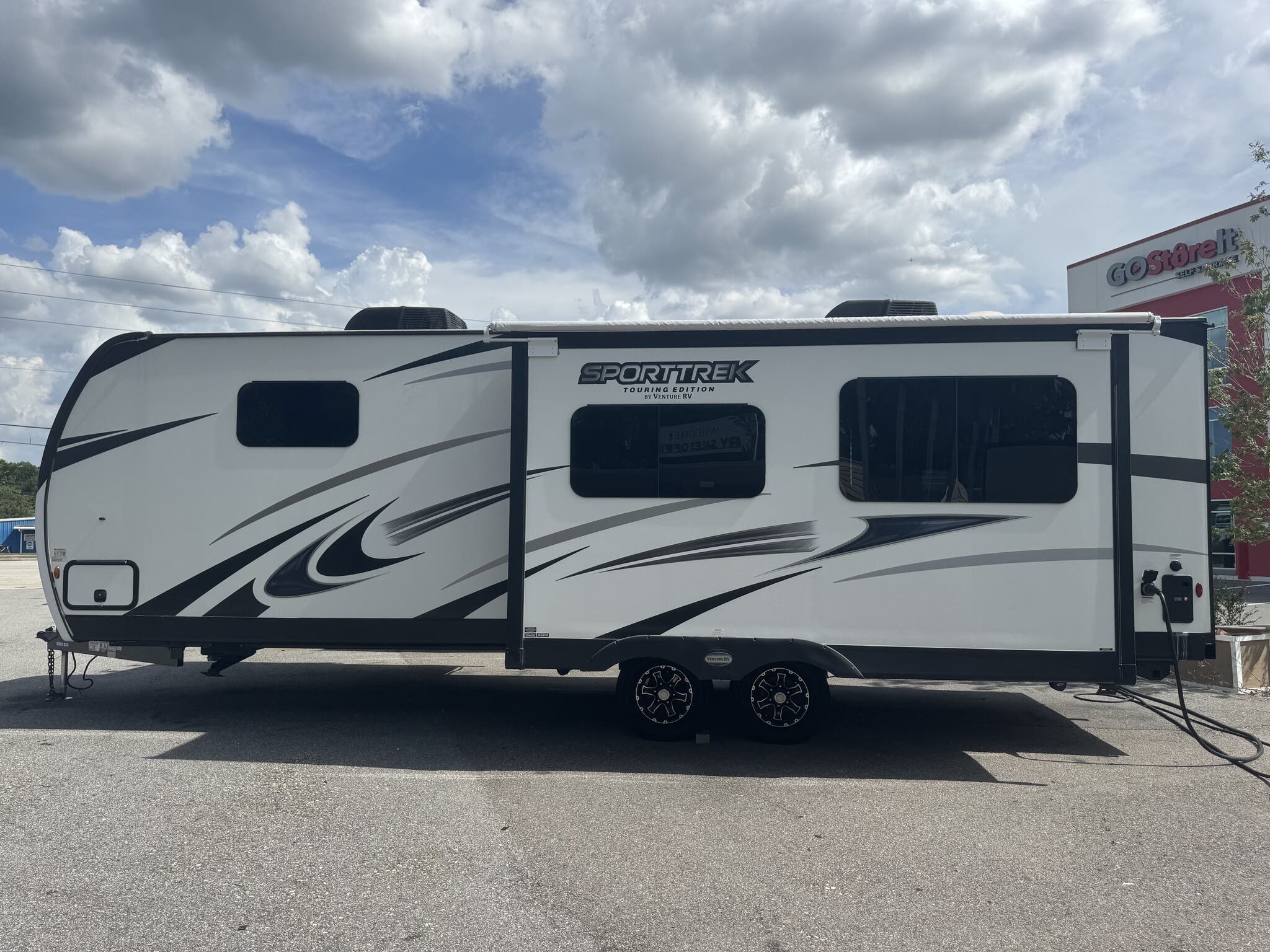 2022 Venture SportTrek Touring Edition STT272VRK, $ 29,995