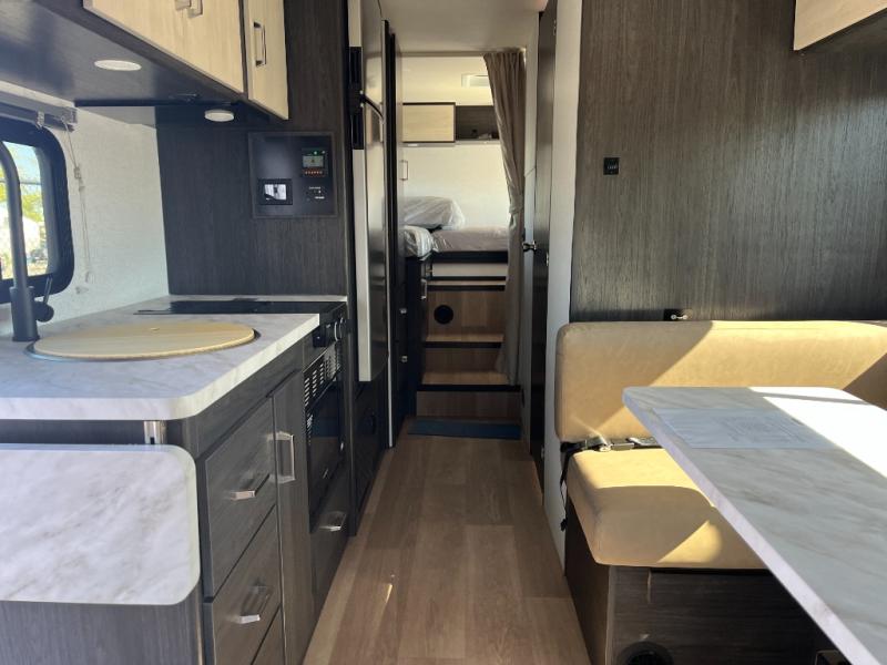 2027 Winnebago Sunflyer 24GG, $ 107,324
