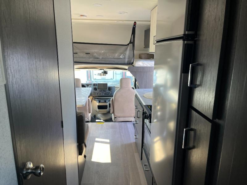 2027 Winnebago Sunflyer 24GG, $ 107,324