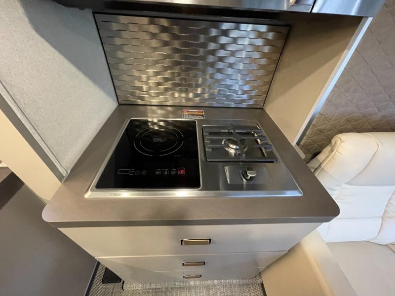2025 Winnebago View 24T AWD, $ 179,998