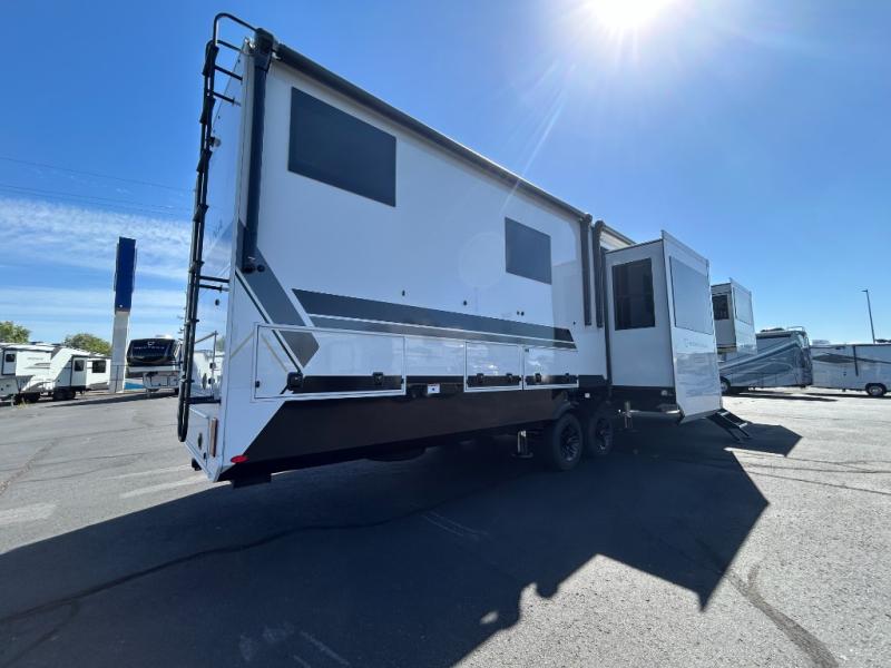 2027 Keystone Montana 3800FL, $ 152,990