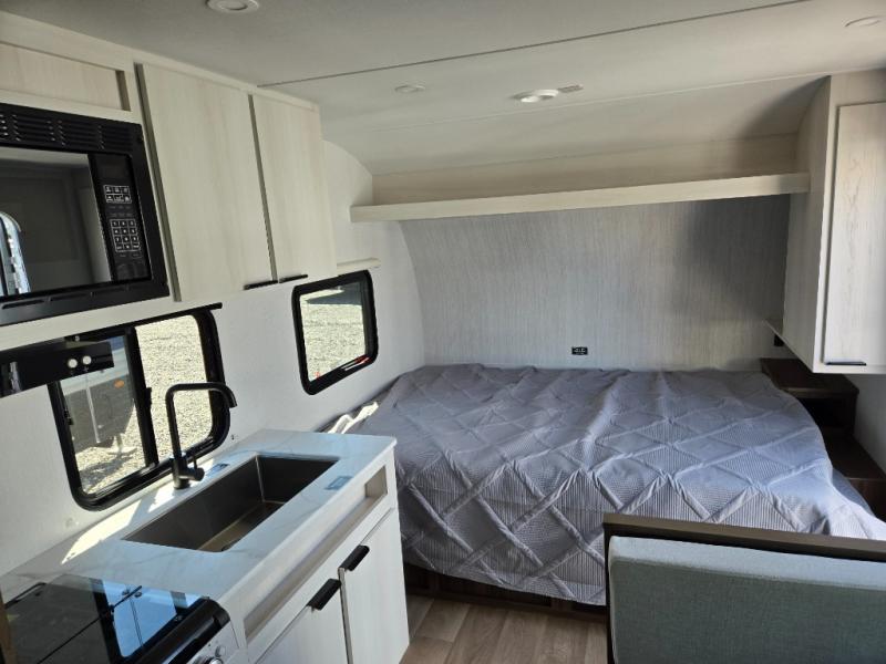 2026 Winnebago Access 18DBH, $ 25,543