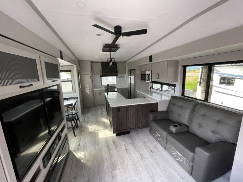 2026 Keystone Montana High Country 325RK, $ 79,998