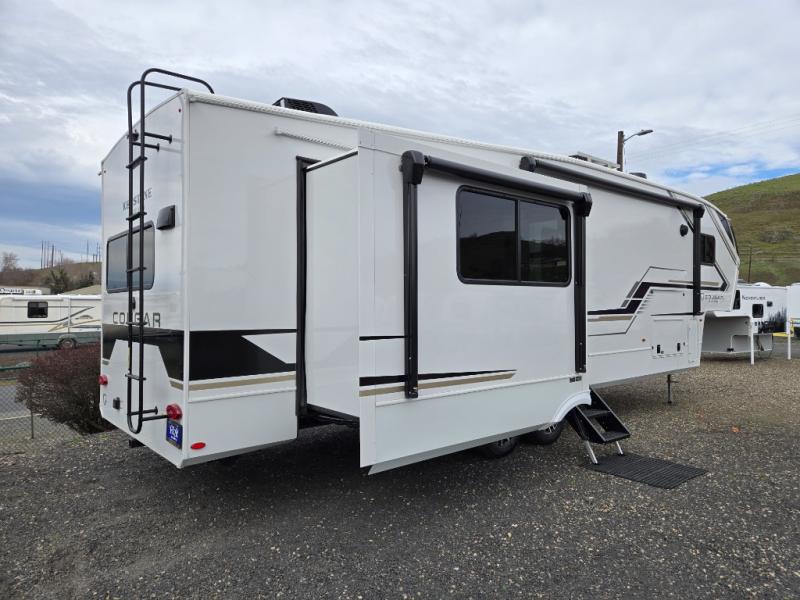 2026 Keystone Cougar Half-Ton (Fifth Wheel) 29MBD, $ 63,998