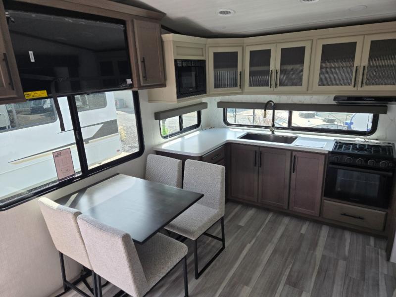 2026 Keystone Cougar Half-Ton (Fifth Wheel) 23MLE, $ 57,998