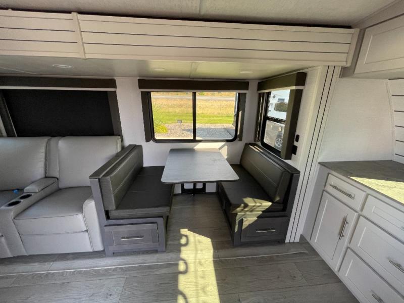 2026 Keystone Cougar Half-Ton (Travel Trailer) 25F, $ 49,979