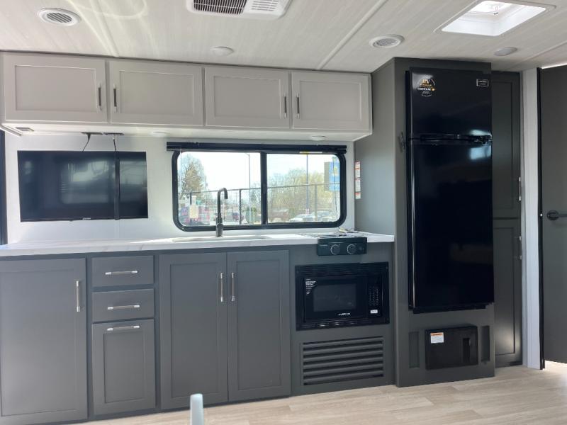 2026 Keystone Bullet Classic Dual Axle 26BHCWE, $ 34,995