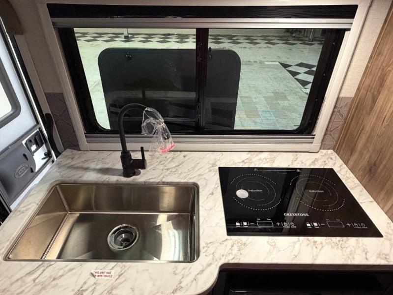 2025 Coachmen Cross Trail 24FL, $ 119,998