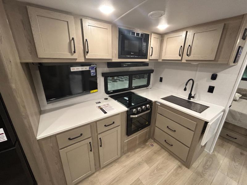 2025 Forest River Rockwood Mini Lite 2518S, $ 39,998