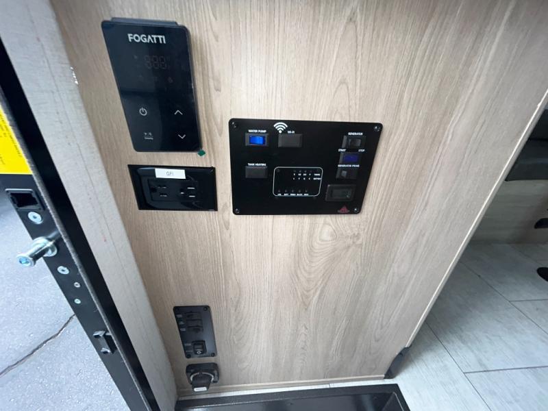 2026 Coachmen Leprechaun 210QSS Ford, $ 75,998