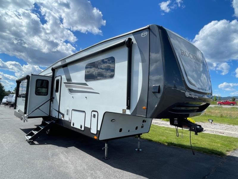 2026 Forest River Rockwood Signature Fifth Wheel R, $ 79,998