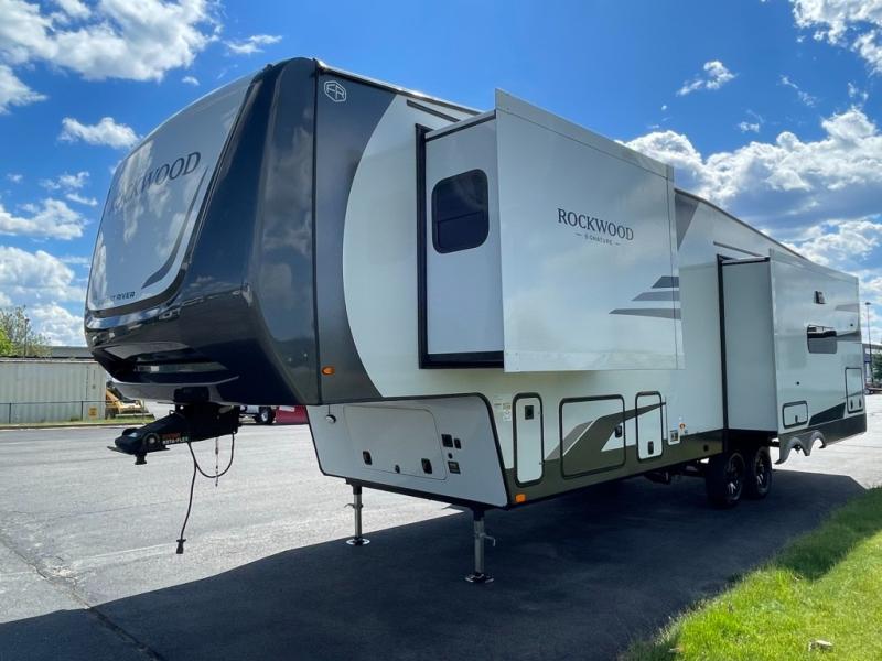 2026 Forest River Rockwood Signature Fifth Wheel R, $ 79,998